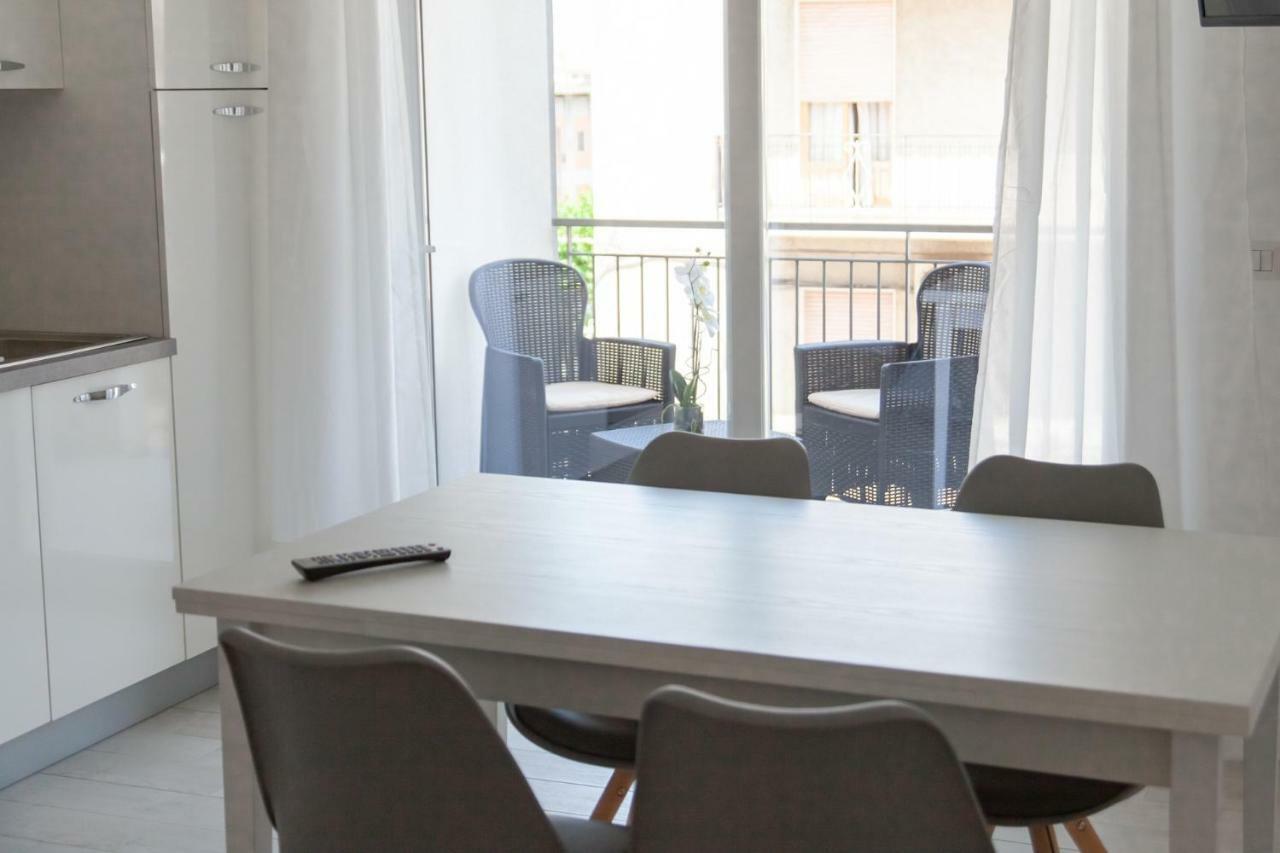 House 103 Rent Apartment Capo dʼOrlando エクステリア 写真