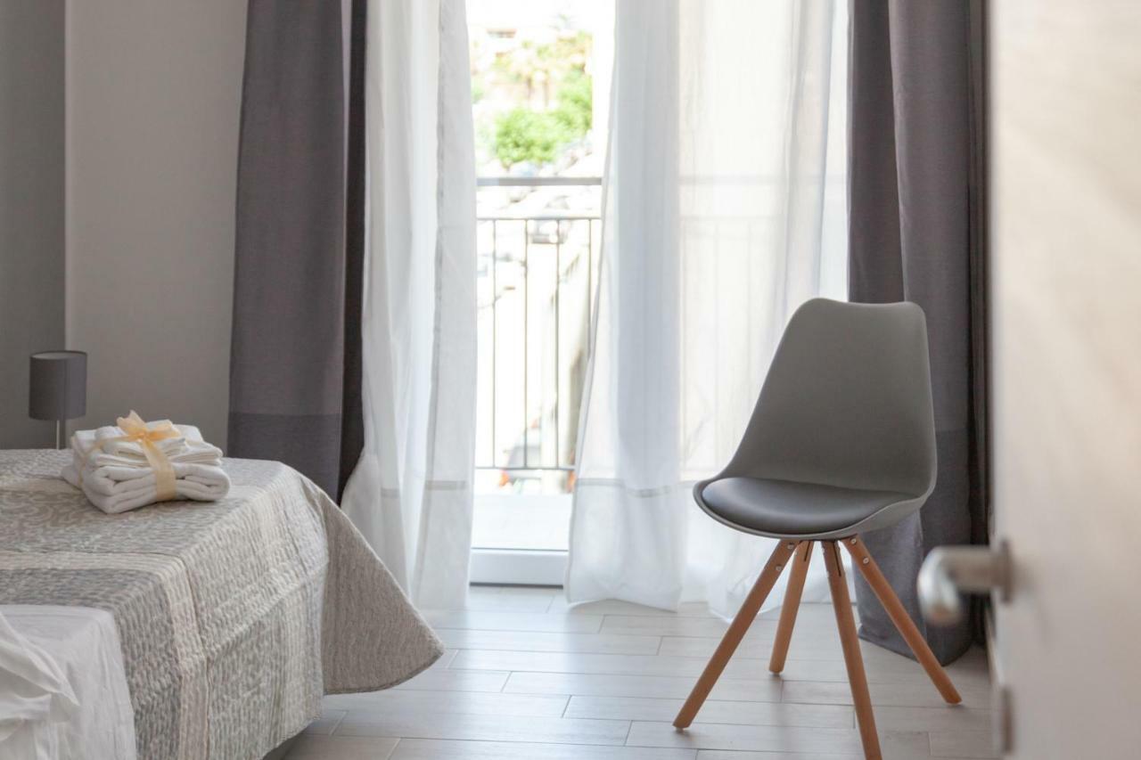 House 103 Rent Apartment Capo dʼOrlando エクステリア 写真